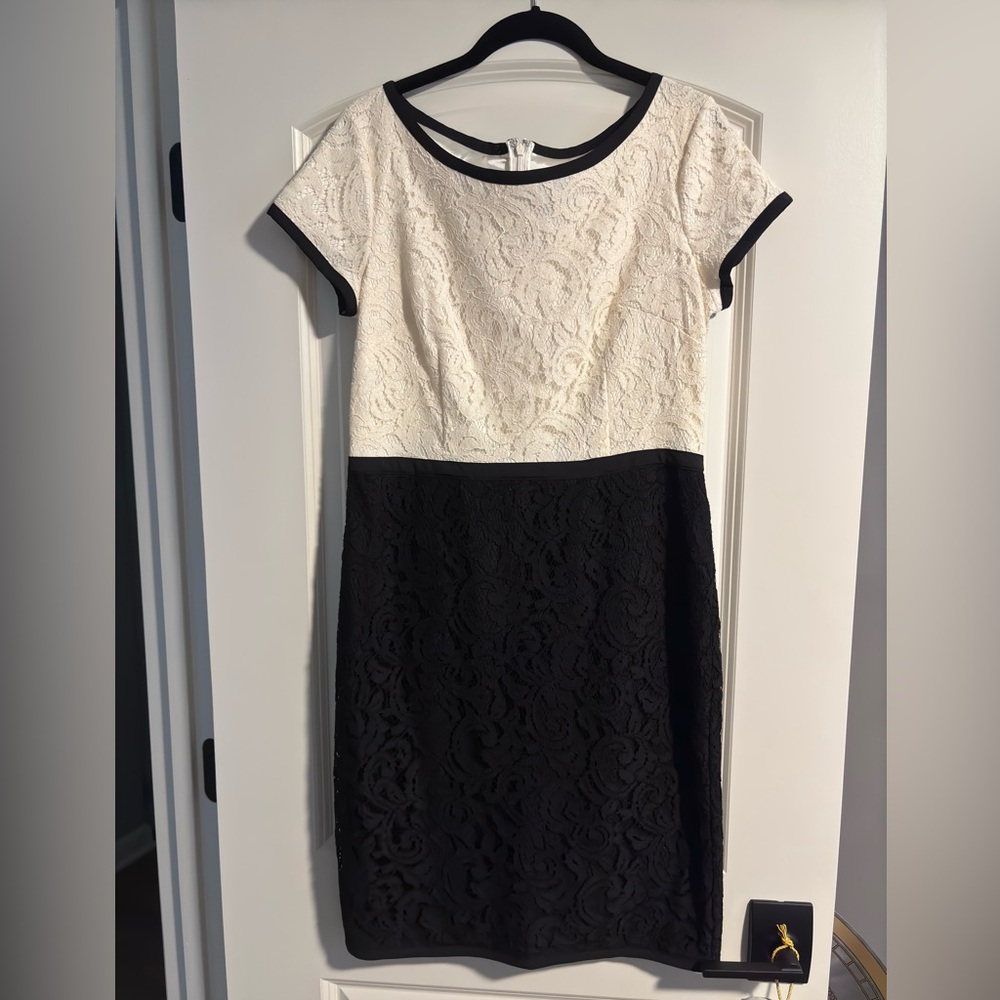 Ann Taylor women’s black and cream dress size 8